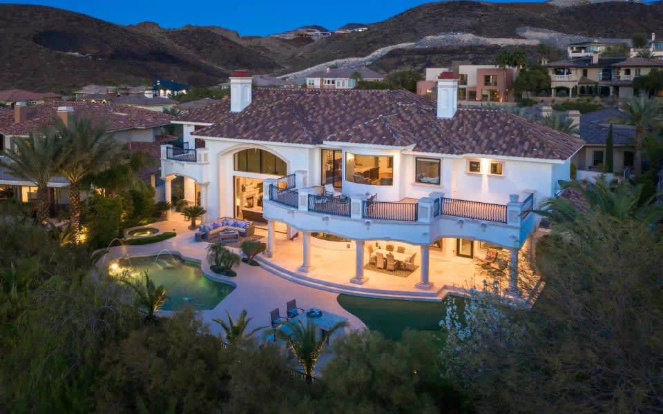 Huntington & Ellis Real Estate Agency cover