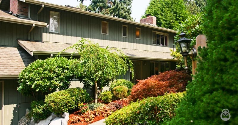 7228 West Mercer Way "Mercer Island Classic"