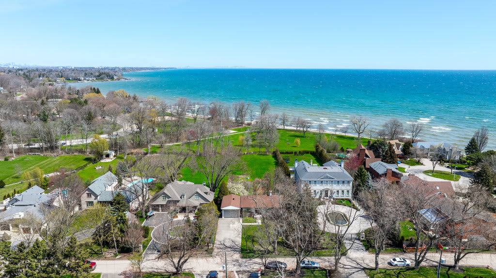 21 Belvedere Drive, Oakville