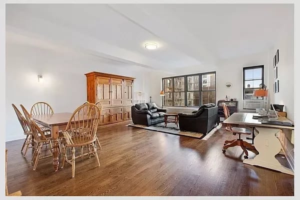 160 West 73rd St Unit: 8C