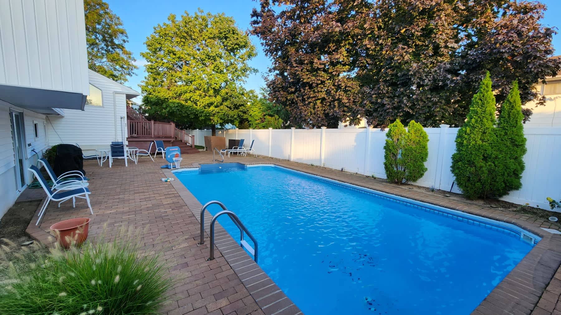 2470 Cove Court