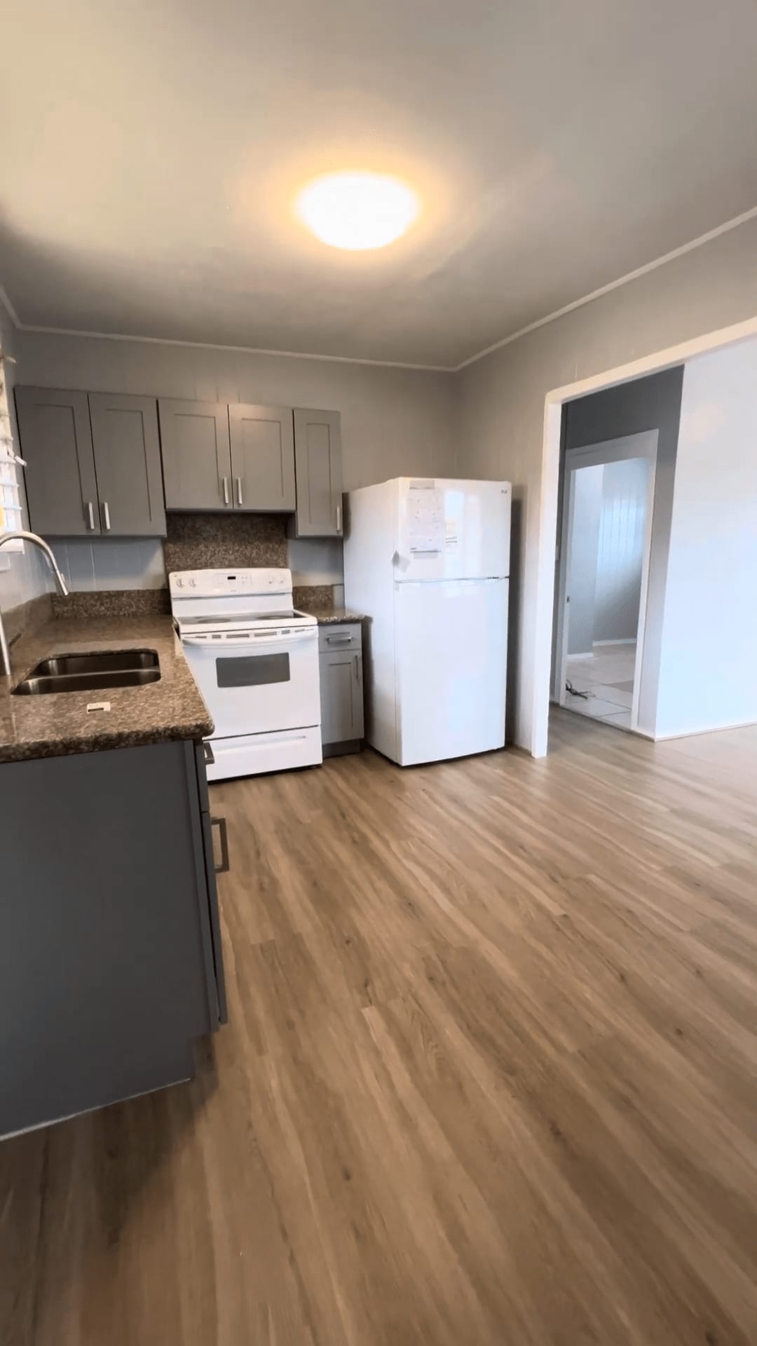 Maili SFH rental - $2800/mth