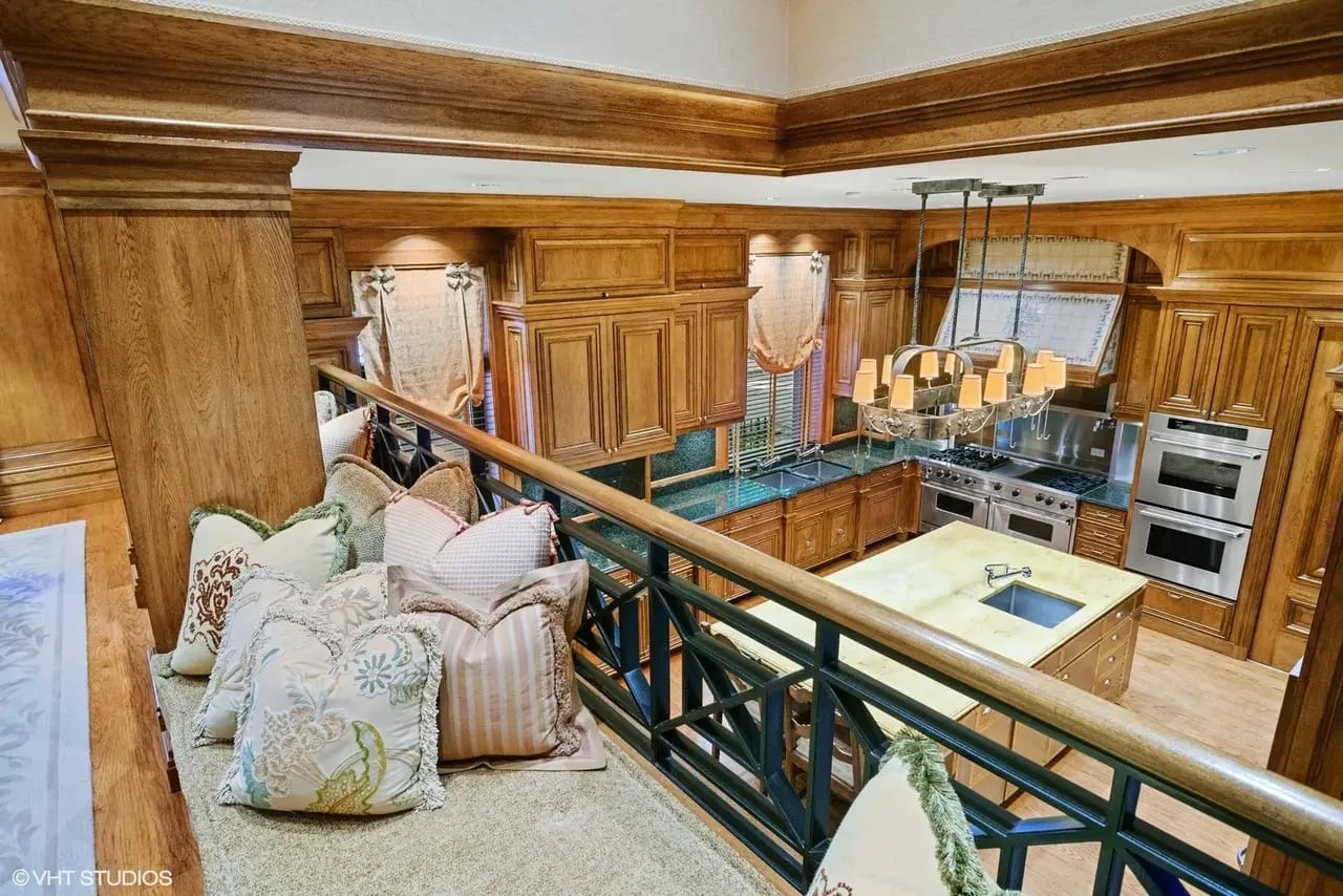 3 W Burton Pl Luxury Chicago Real Estate RM Luxury Group