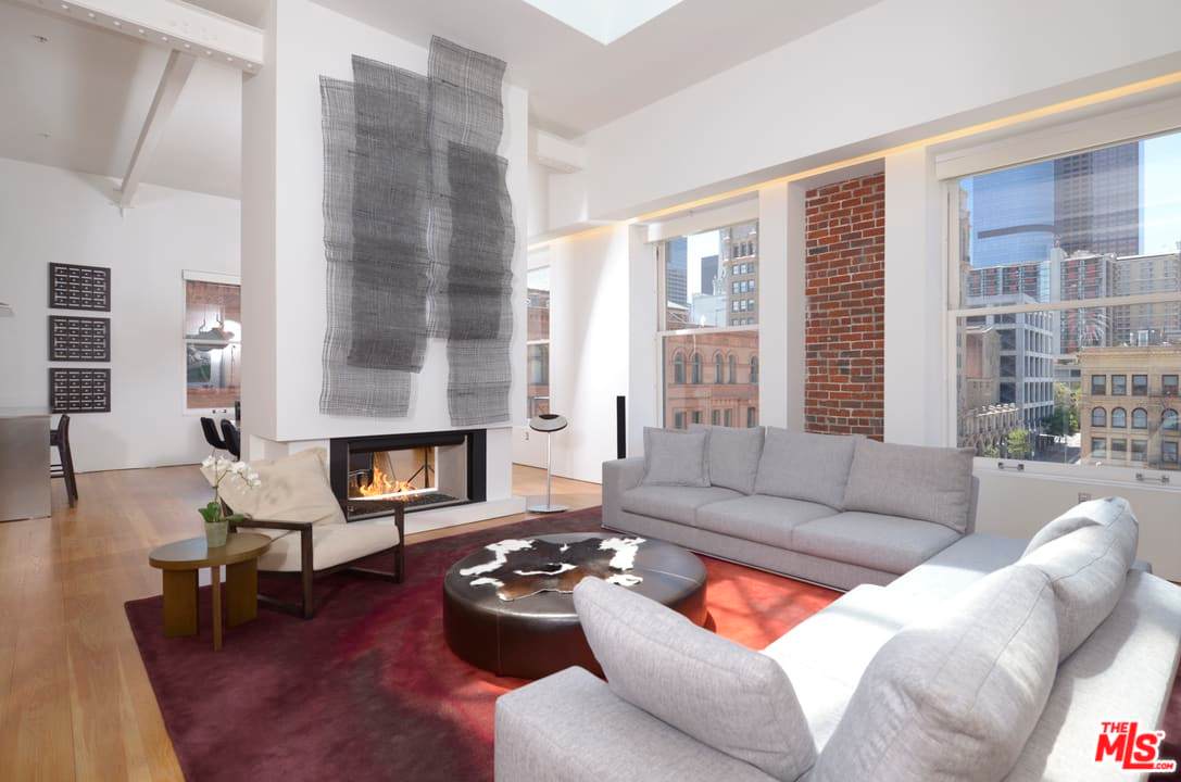 257 S Spring St, Unit PHMN