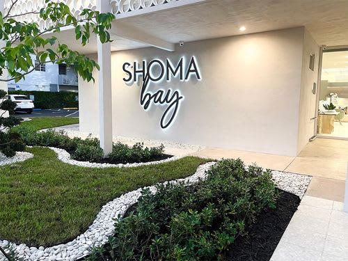 Shoma Bay