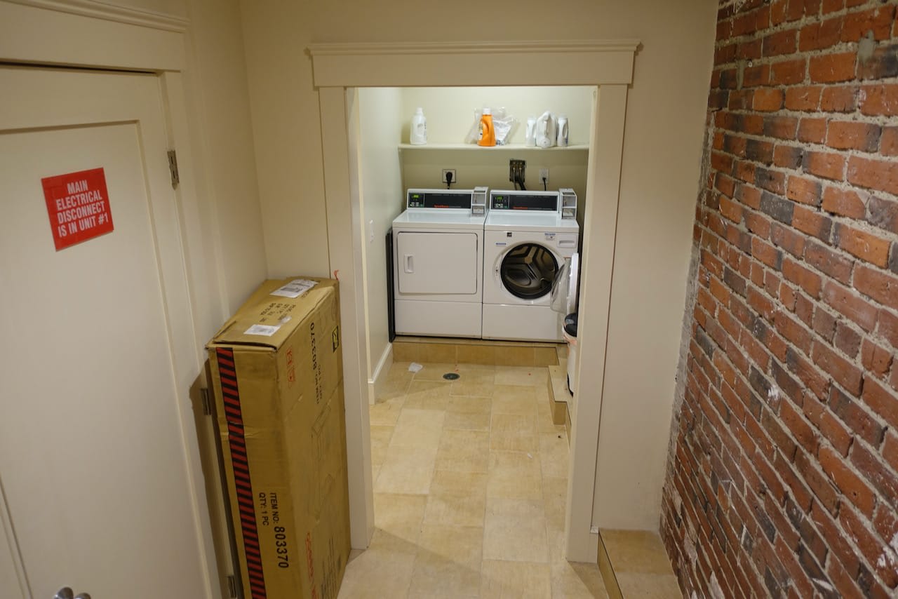 Back Bay / South End Border - Renovated 1 bed 1 bath - Common Laundry - JUNE 1