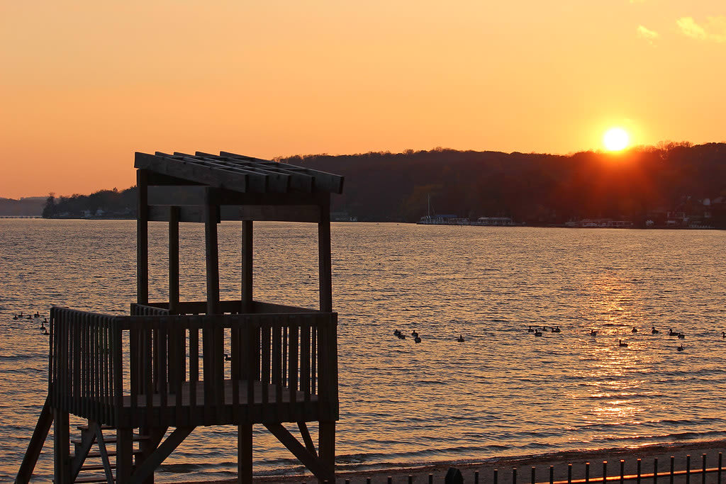 Neighborhoods Lake Geneva Real Estate Agent Janis Hartley