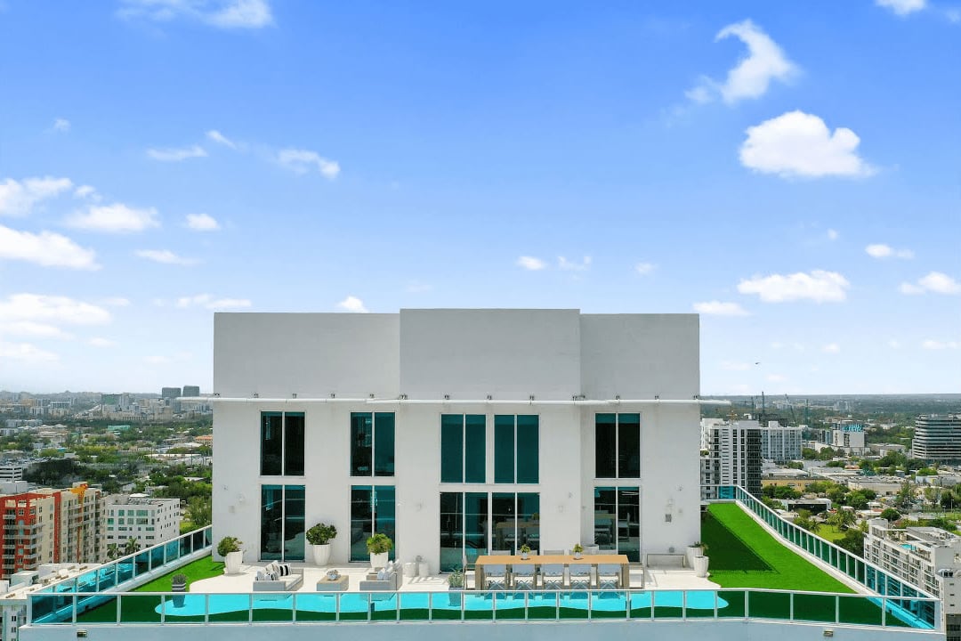 700 Northeast 25th Street Miami 33140