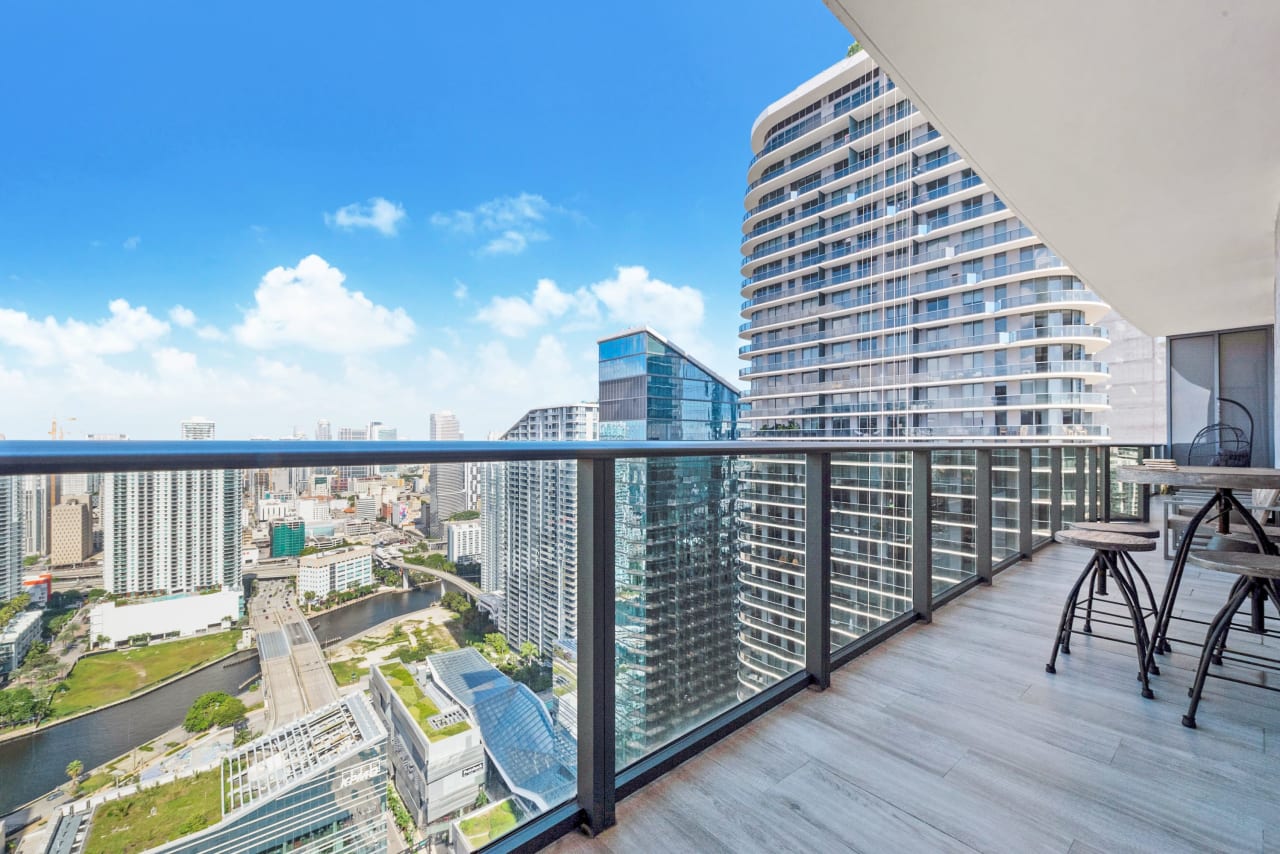 Just Sold | 45 SW 9 Street