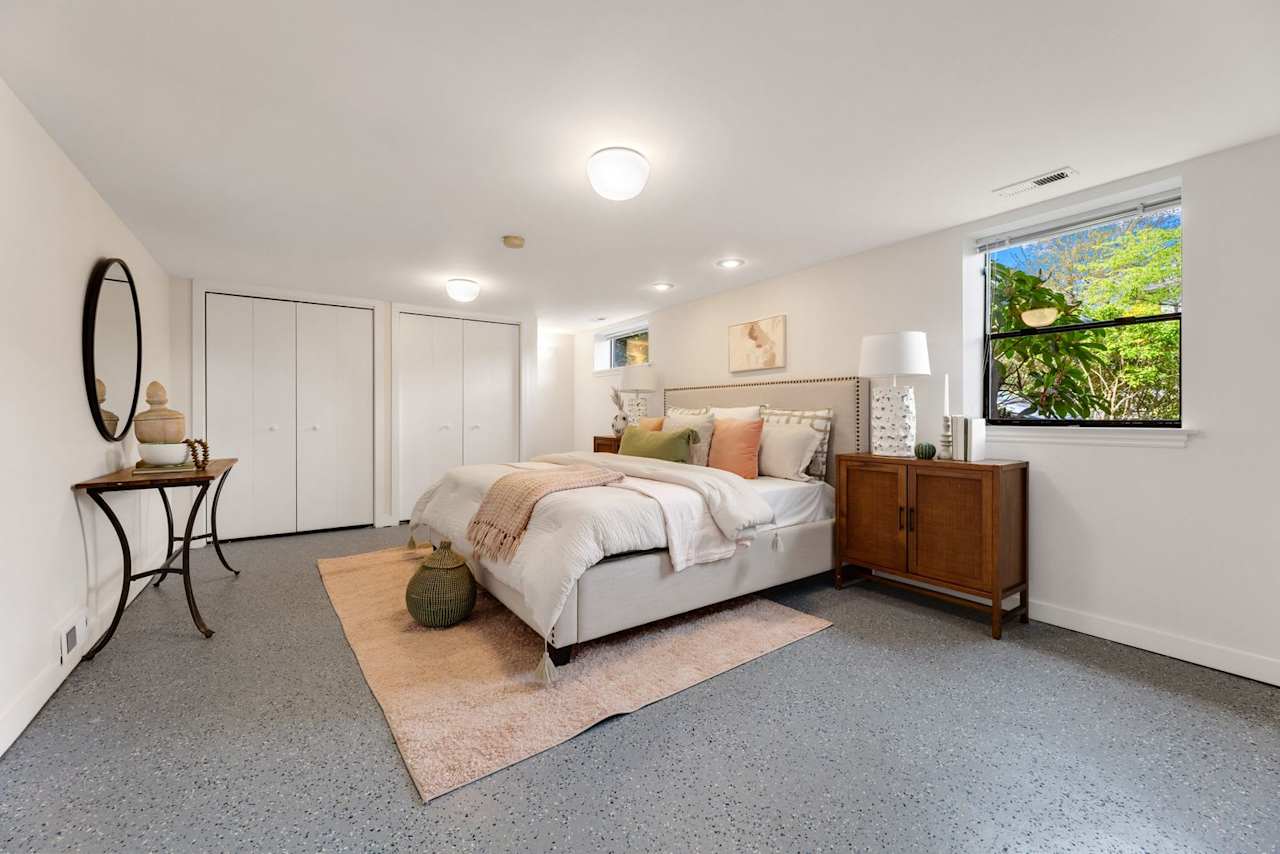 Phinney Ridge Home