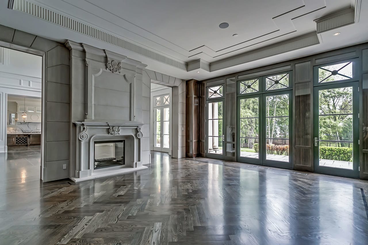 199 Chartwell Road Oakville, ON L6J 3Z7 Goodale Miller Team