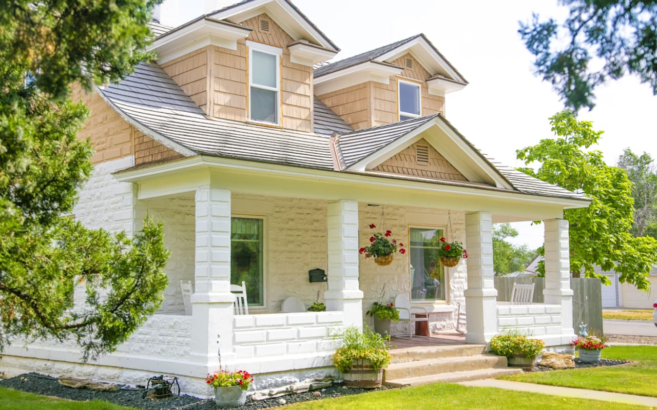 How to Boost Your Home's Curb Appeal in One Weekend