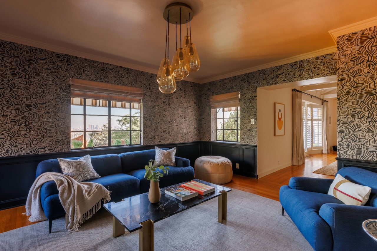 A Sophisticated c. 1938 Traditional in Los Feliz 