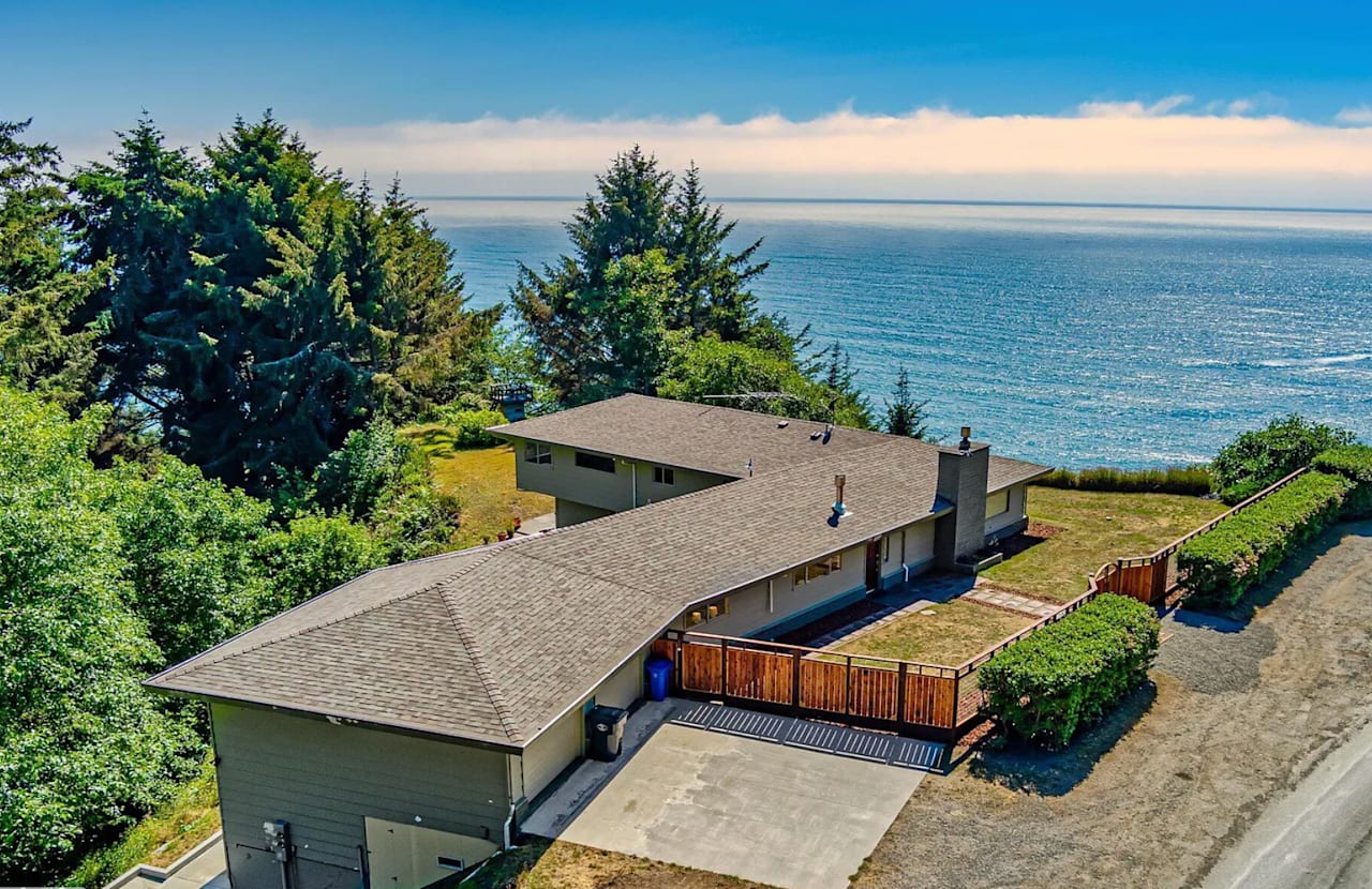 Christina D'Alessandro Humboldt Real Estate Humboldt Real Estate Agent