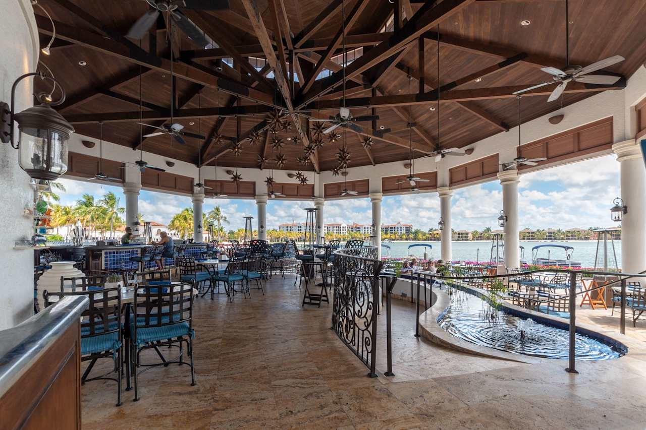 Miromar Lakes Community Guide