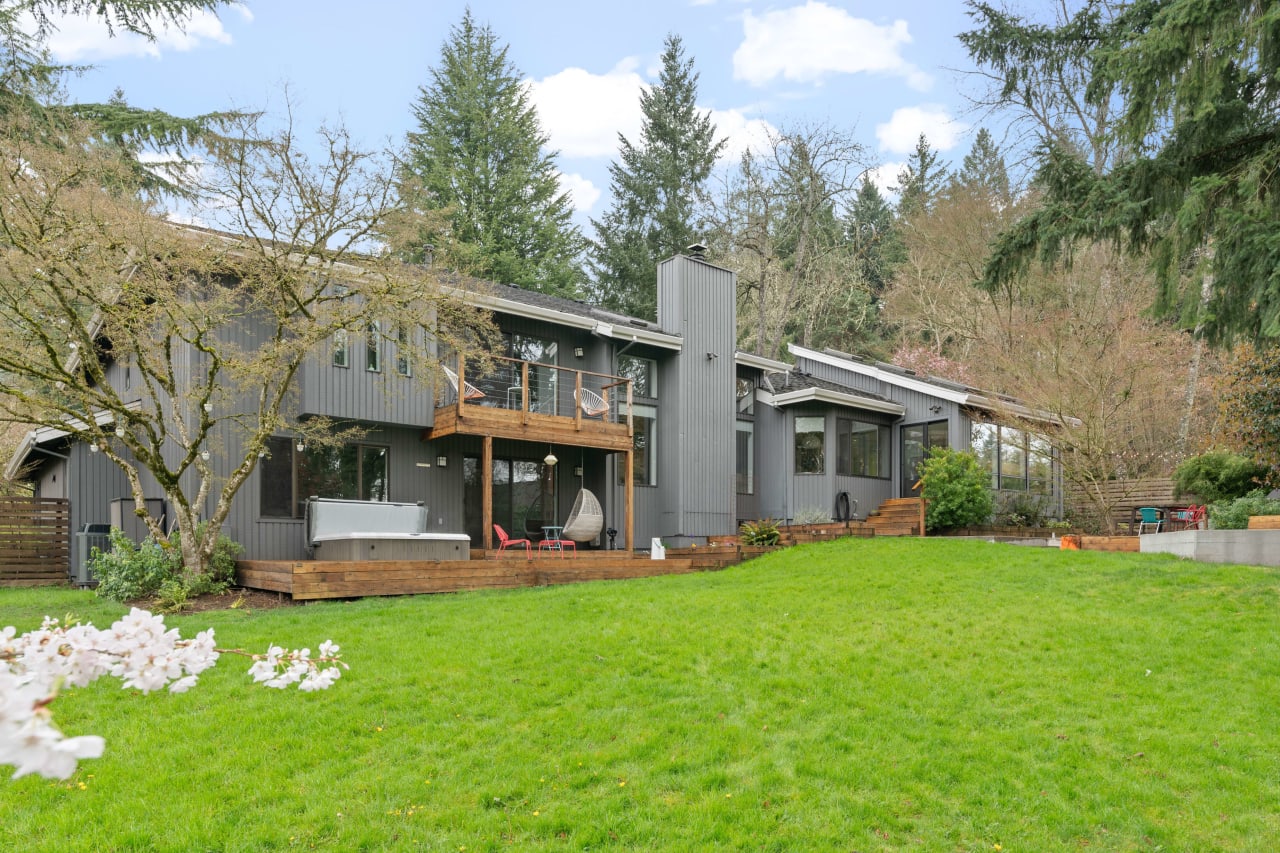 Northwest Contemporary Modern Lake Oswego - Now Available 