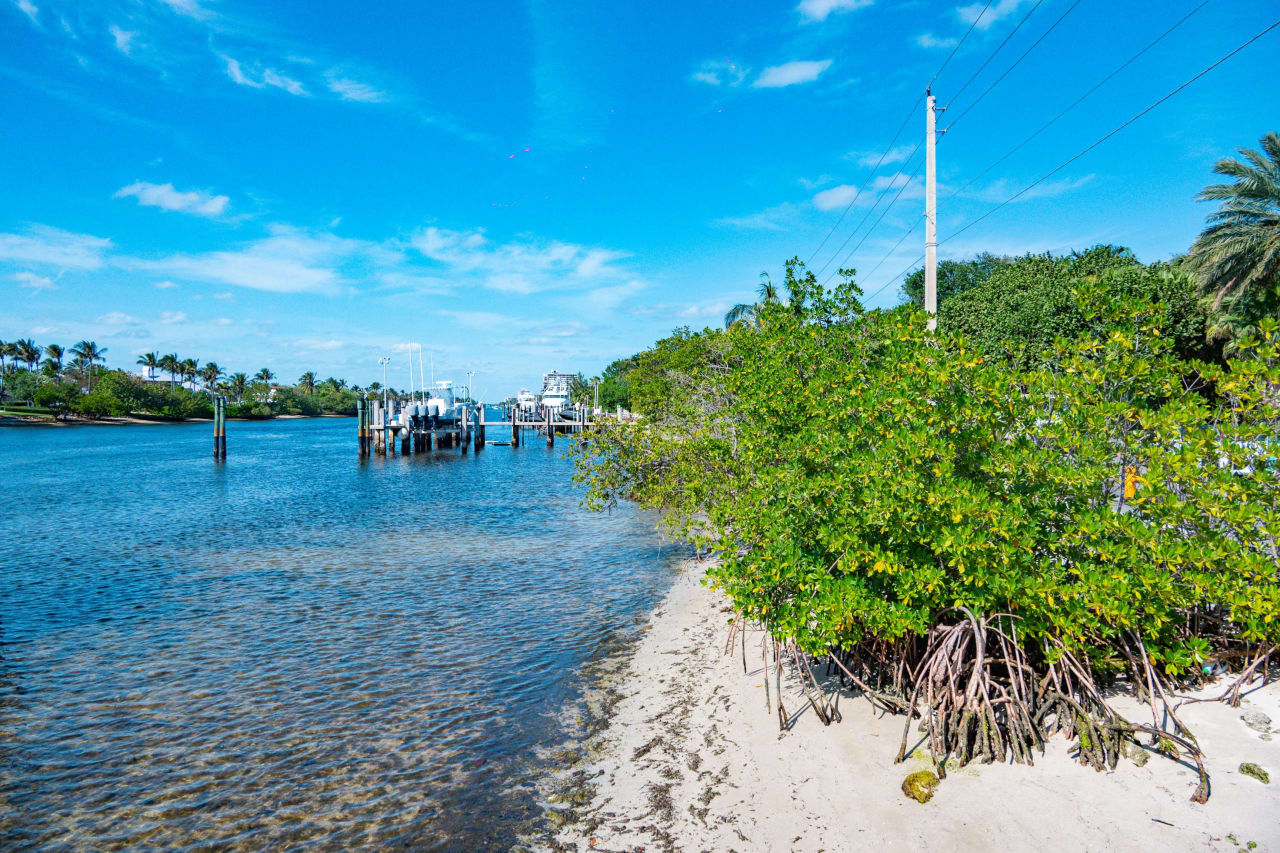 Hillsboro Beach