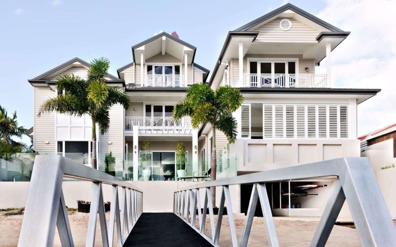 The Ultimate Guide to Buying a Luxury Home In Sarasota