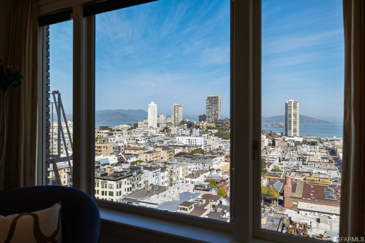 Iconic, Rarely Available Nob Hill Penthouse