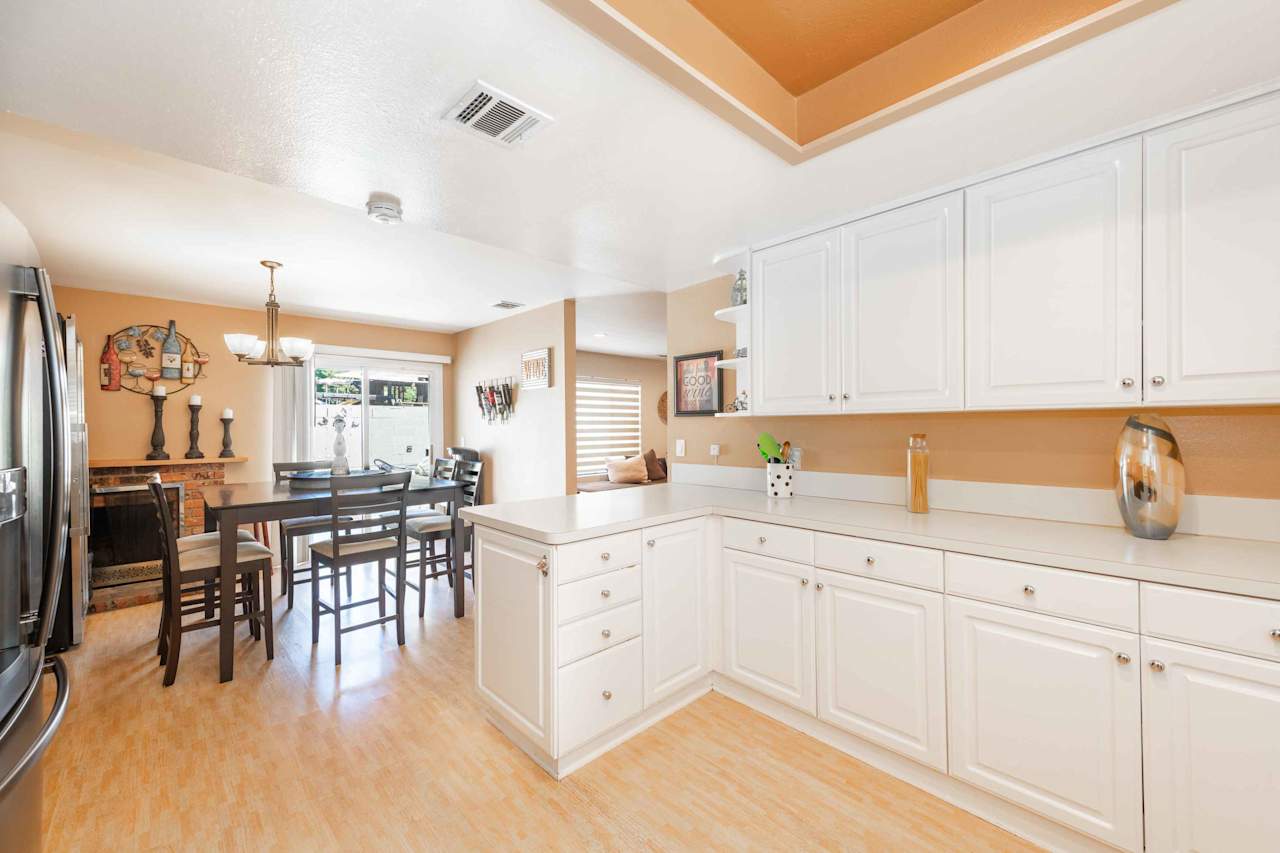 6700 Aqueduct Ave Midvale Estates l Van Nuys