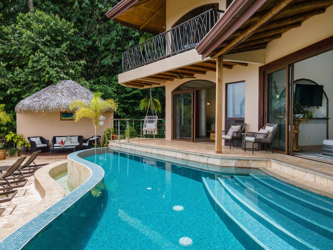 VILLA TUCAN TANGO: TROPICAL LUXURY HOME IN GATED COMMUNITY ABOVE DOMINICALITO