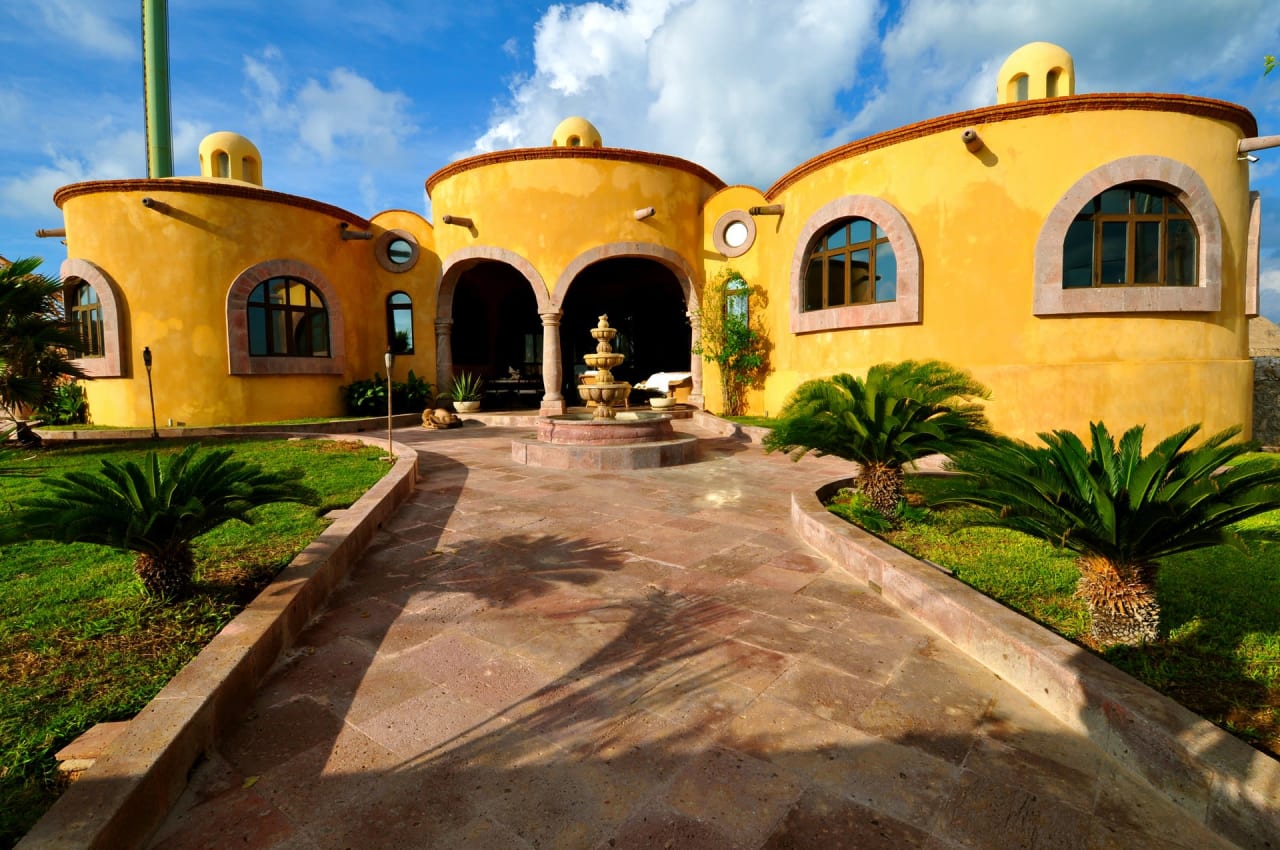 Casa de las Cupulas Isla Mujeres