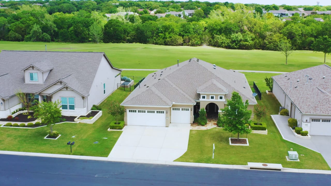 424 Star Mountain Ln, Georgetown, TX 78633