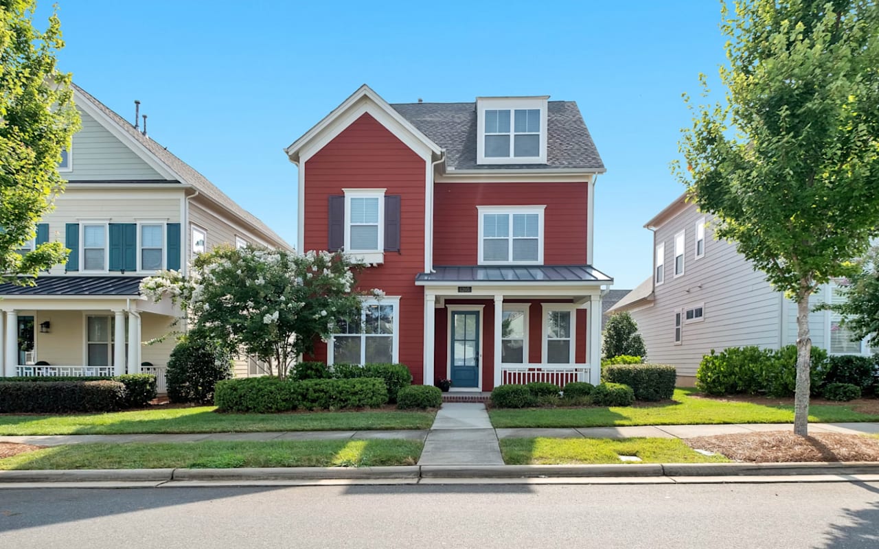 What Does Homeowners Insurance Cover? Beginner's Guide Blog Ivy