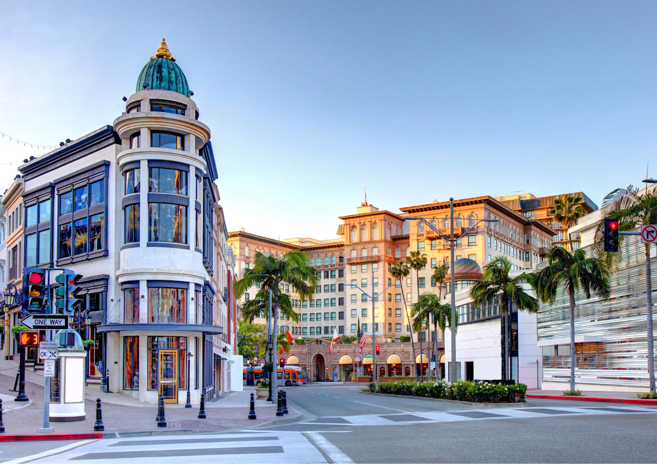 Living in Beverly Hills Pros and Cons