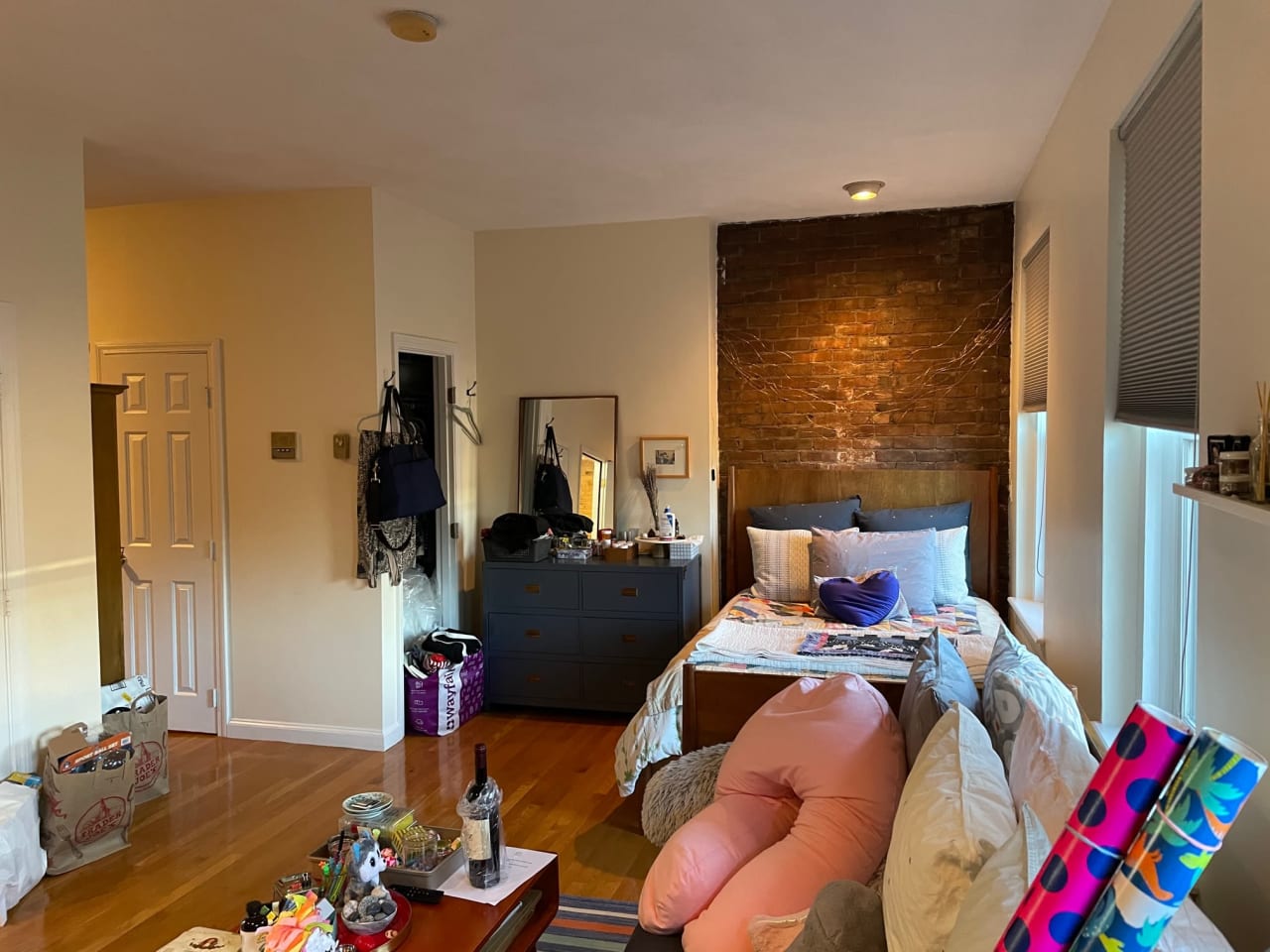 Gorgeous and Renovated West Newton Street Studio - Right on the Back Bay & South End Border! 