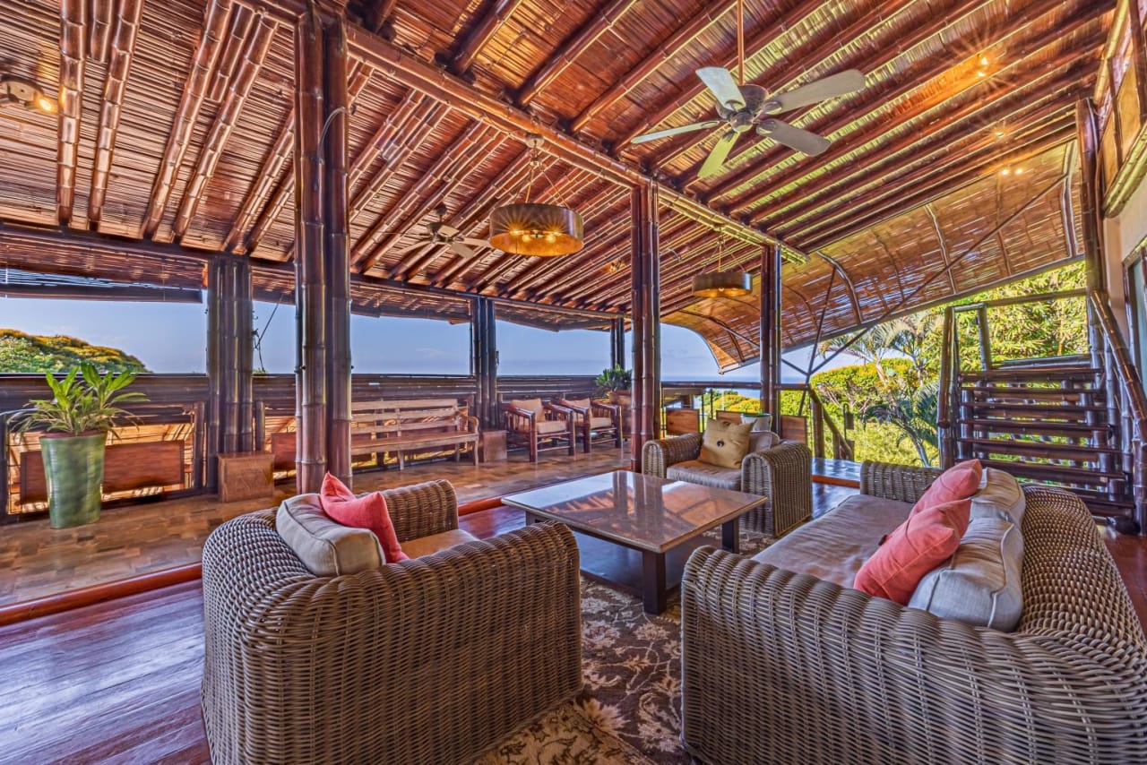 Casa Ramon, Distinguished Tropical Living Near Dominical