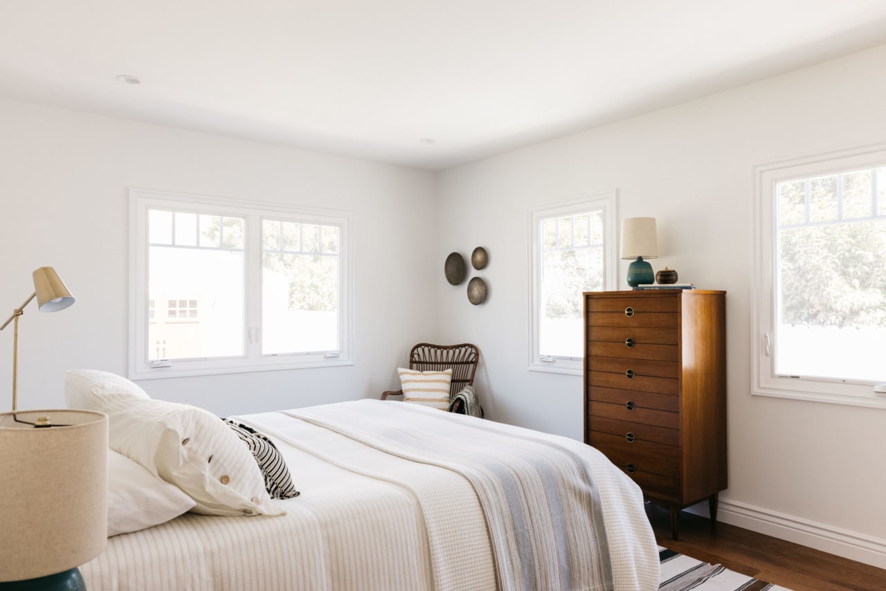 An updated California Bungalow compound in  Los Feliz