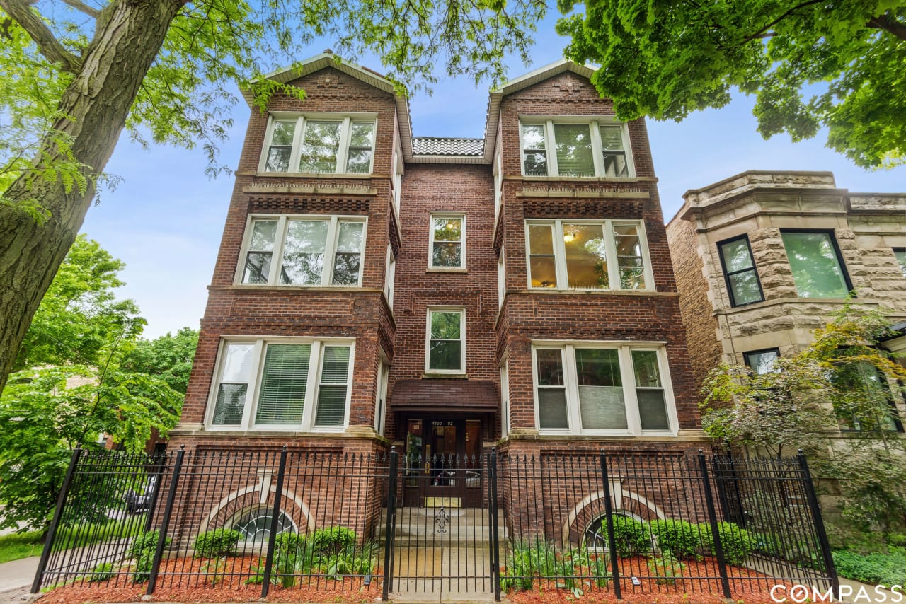 4702 N. Campbell Ave. Unit #2 - Lincoln Square