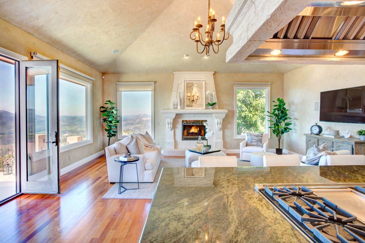 1340 Crestmont Drive | Angwin, CA