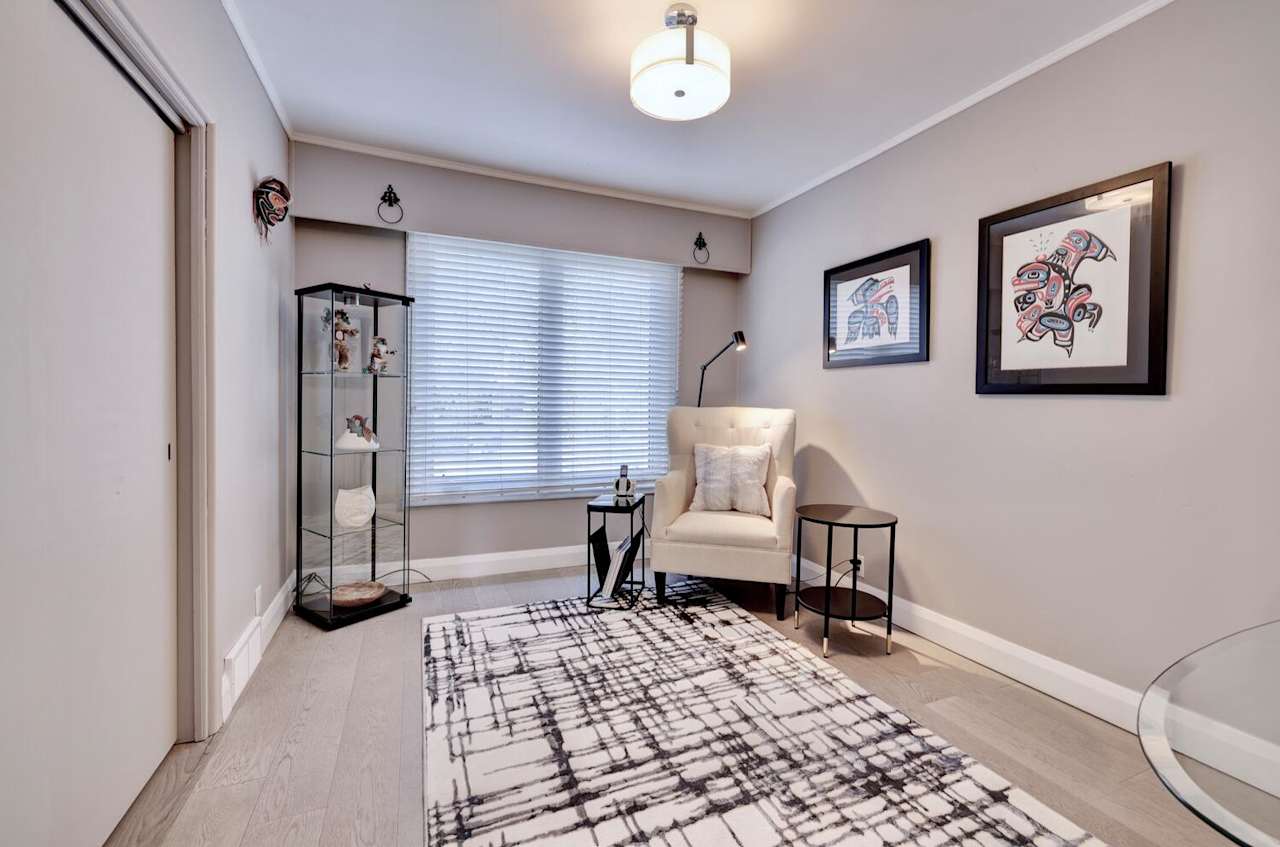 Mineola Home For Sale