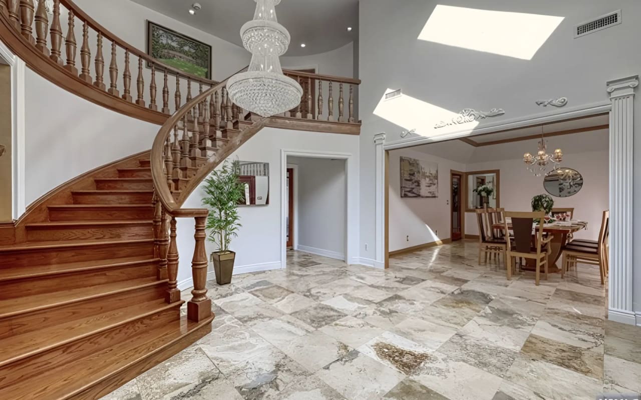 Exploring the Ultra Luxury Homes in Cresskill