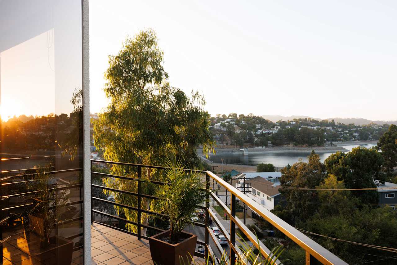 Silver Lake Penthouse Silver Lake Real Estate Bryant \ Reichling