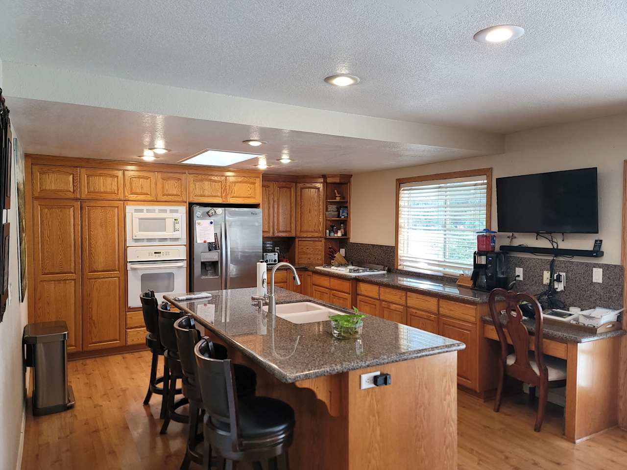 placentiafamilyhome Robert Molett Newport Beach Real Estate Agent