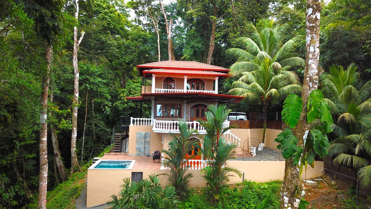 Jungle, Rivers, a Waterfall and Panoramic Ocean View with Easy Access Close to All Amenities!