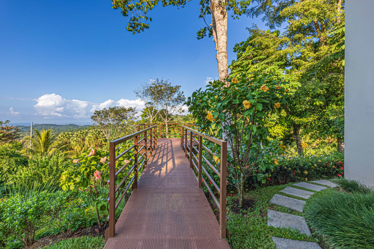 CASA BELLA JAW DROPPING SUNSET VIEWS