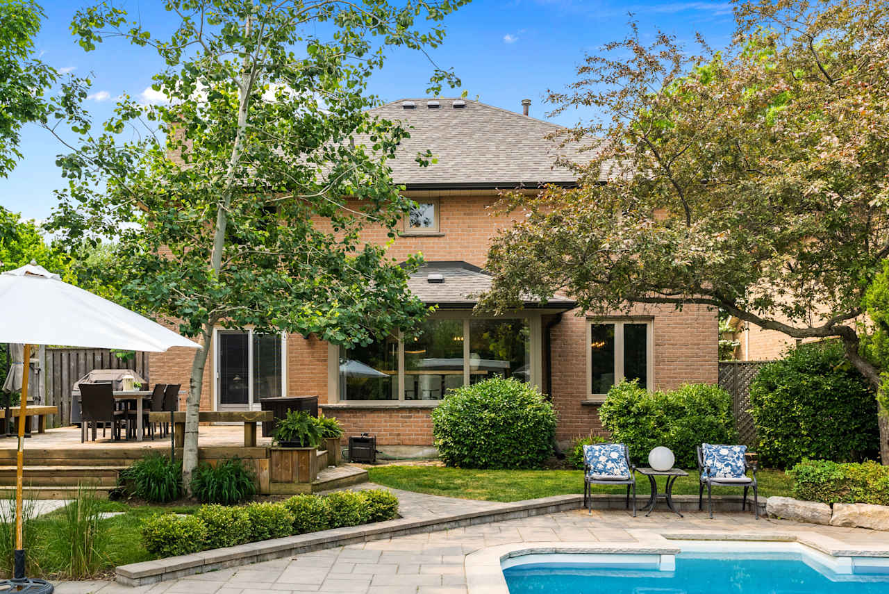 South East Oakville 413 Claremont Crescent