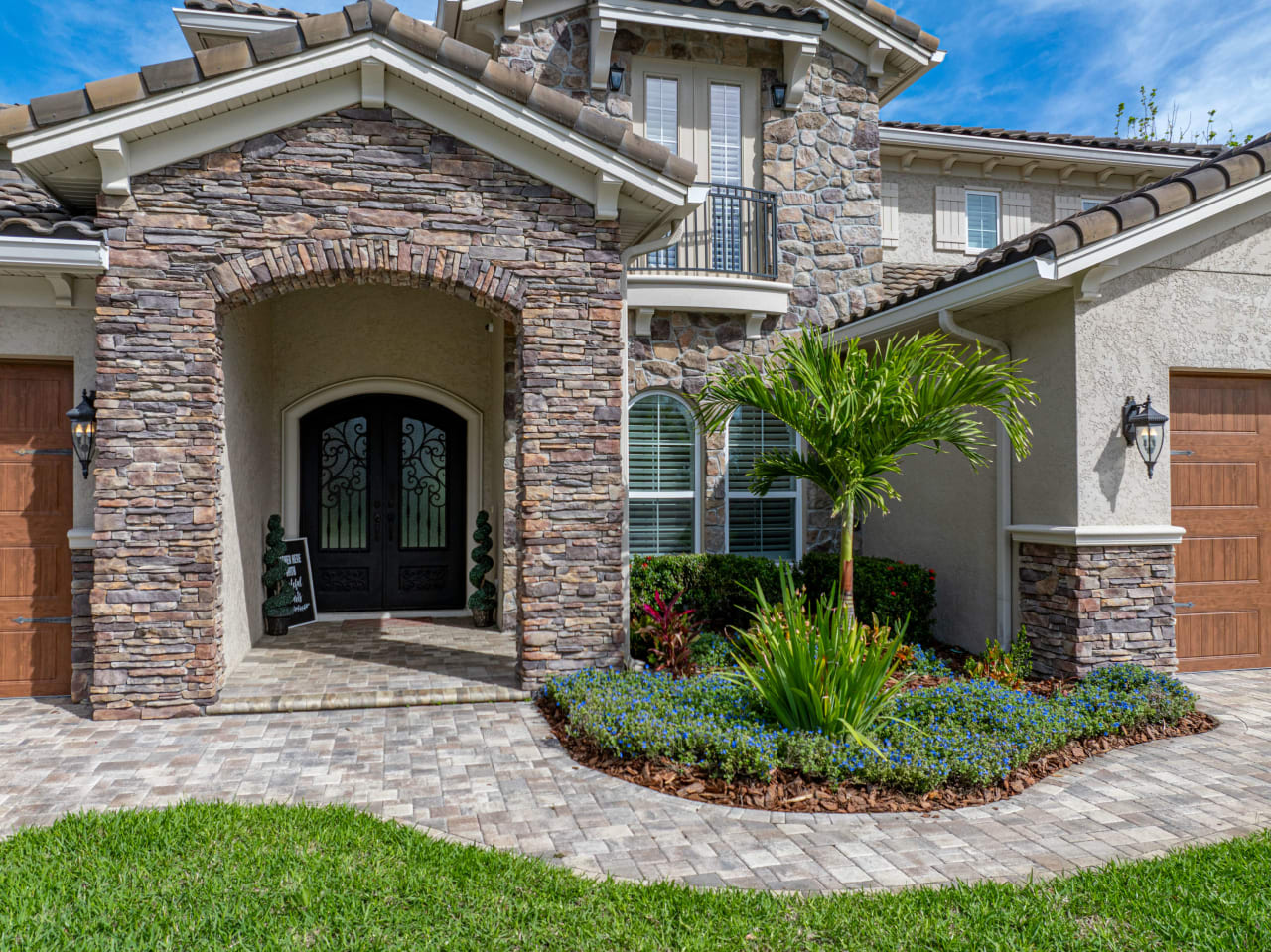 32873 ESTATE GARDEN DR