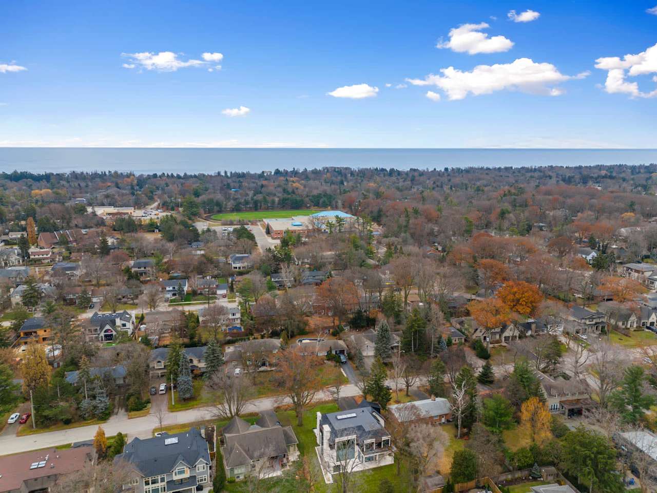 1477 Duncan Rd Oakville Ontario Canada for sale by Jane Weatherhead