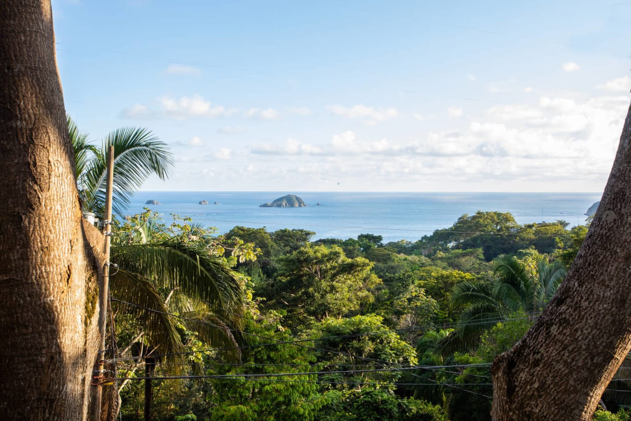 Dos Vistas, Bali Style Ocean View Home