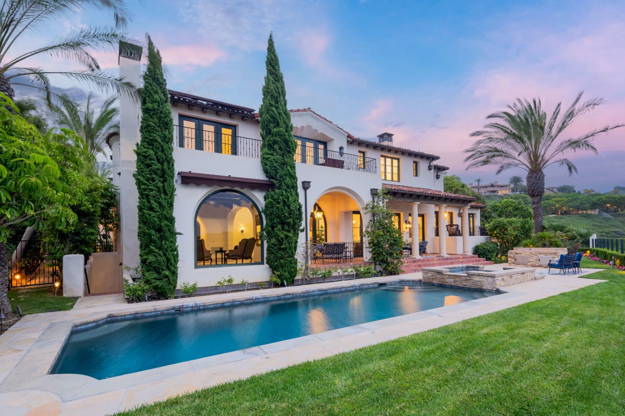 Kwon Home Group | Premier Luxury Orange County Real Estate Group