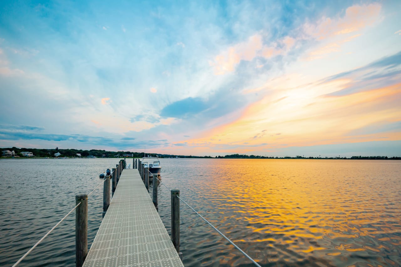 192 Redwood Rd Sag Harbor, NY 11963 4Bedroom Modern Home Dana