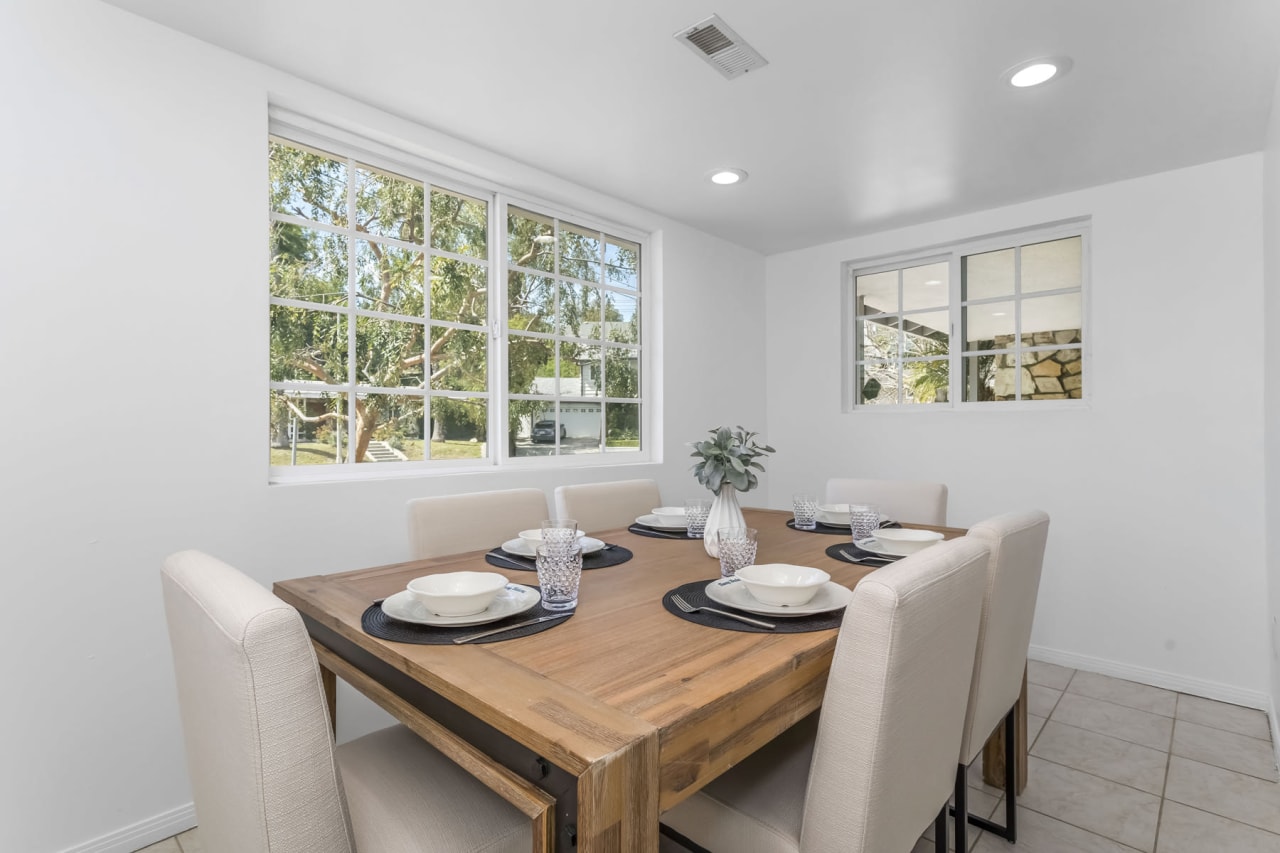 5628 El Canon Ave | Woodland Hills