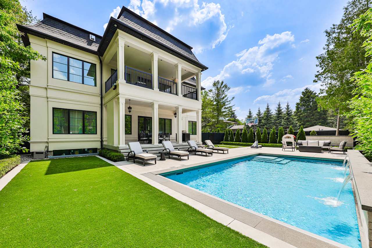 141 Woodview Crescent, Ancaster, ON Canada