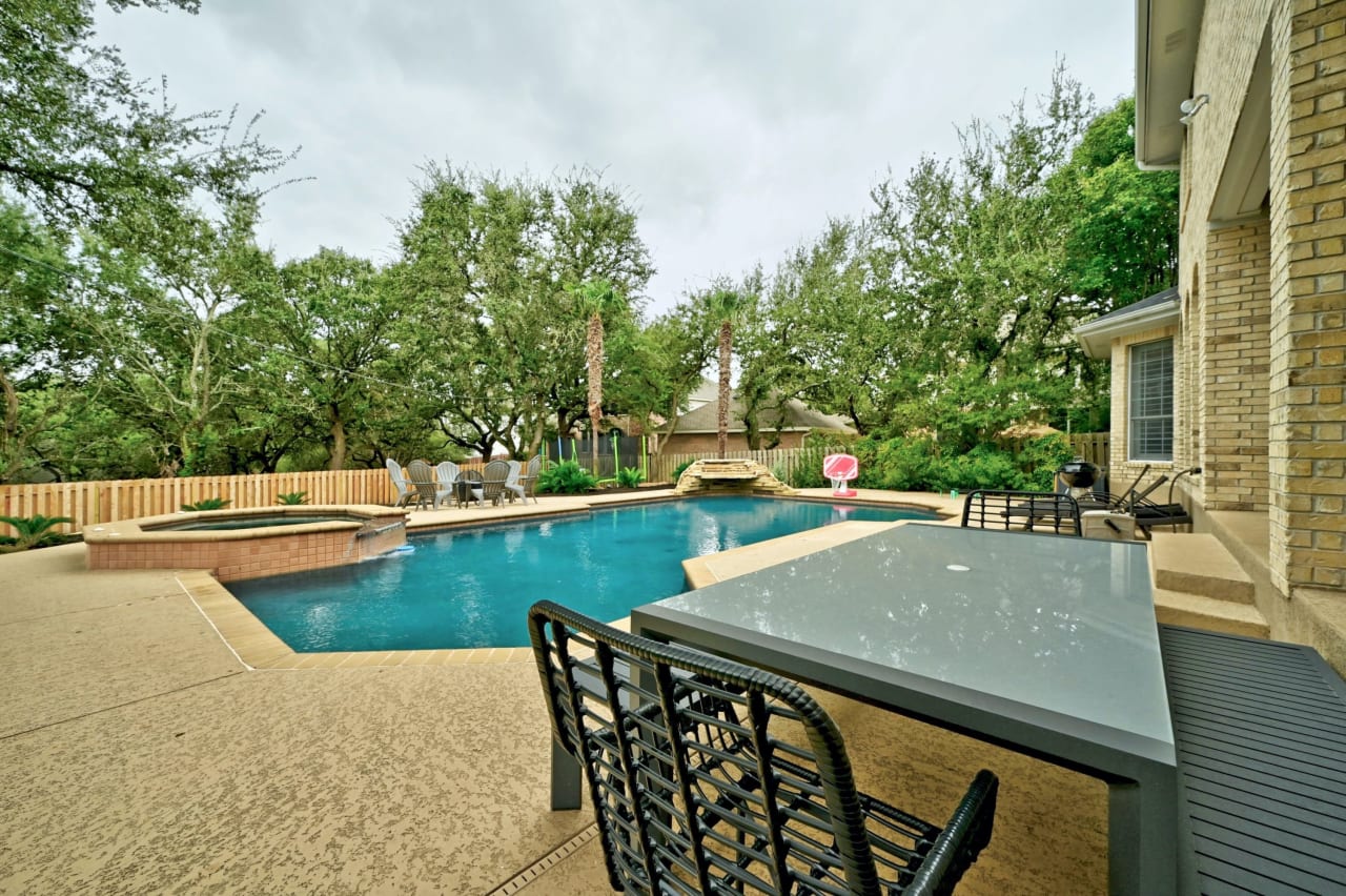 10627 Senna Hills Drive Joanie Capalupo Compass Real Estate Austin