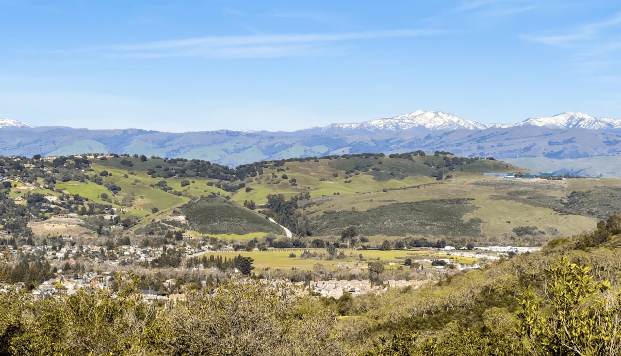 A view of the mountains in Almaden Valley, CA.